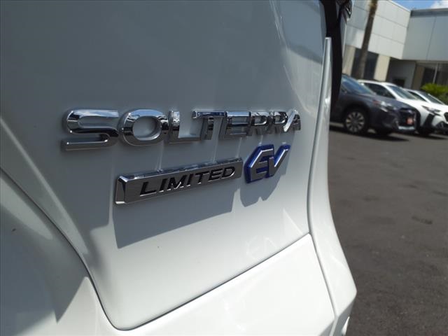 Vehicle image 11 of 20