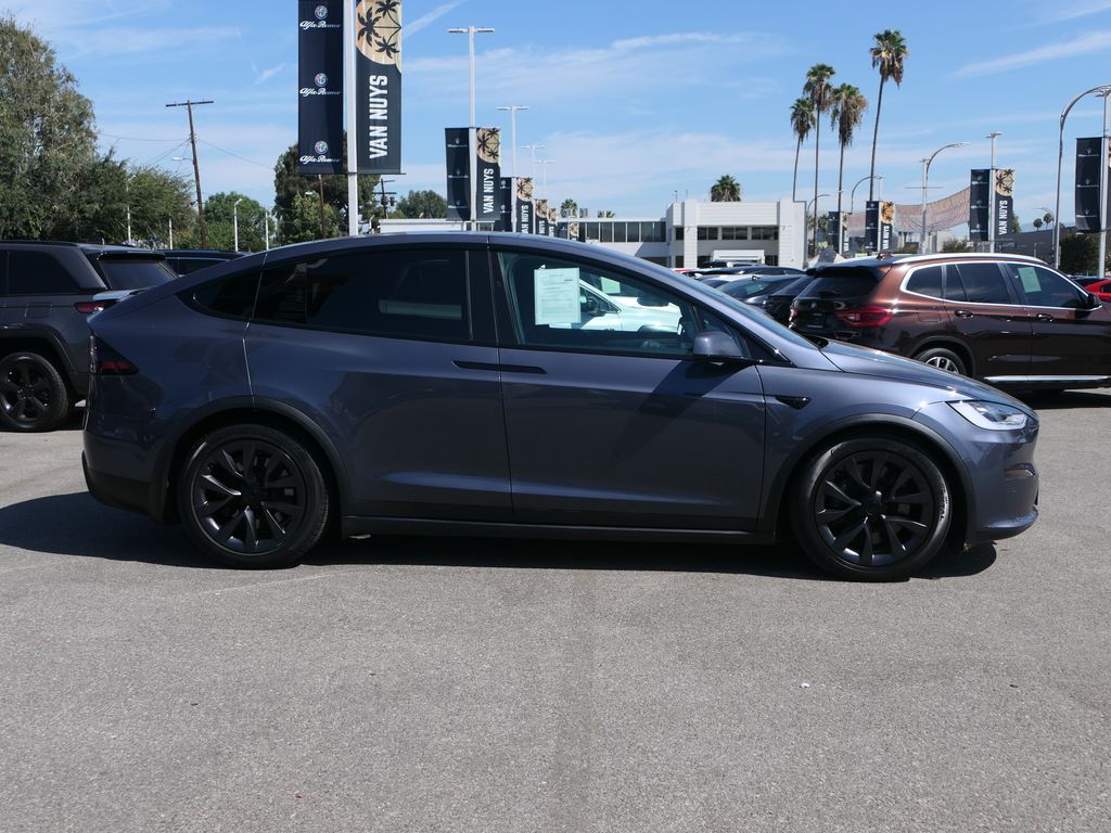 2023 Tesla Model X Base Image 2 of 26