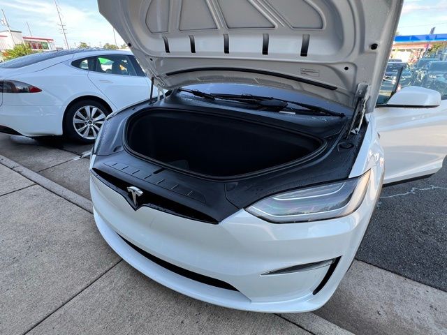 Vehicle image 28 of 31