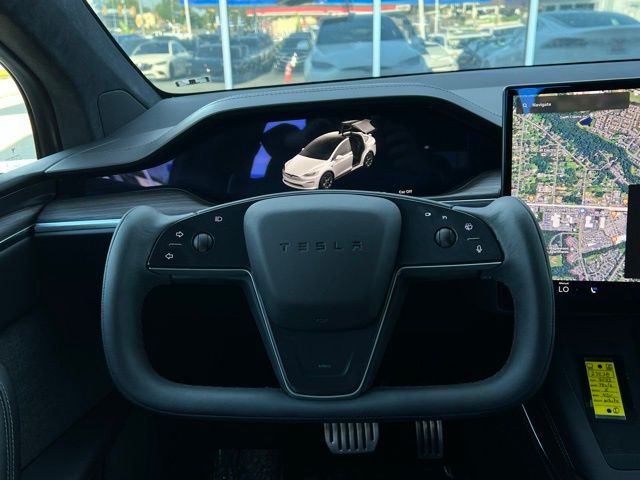 Vehicle image 14 of 31