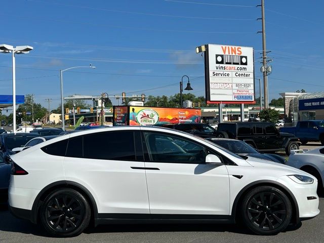 Vehicle image 4 of 31