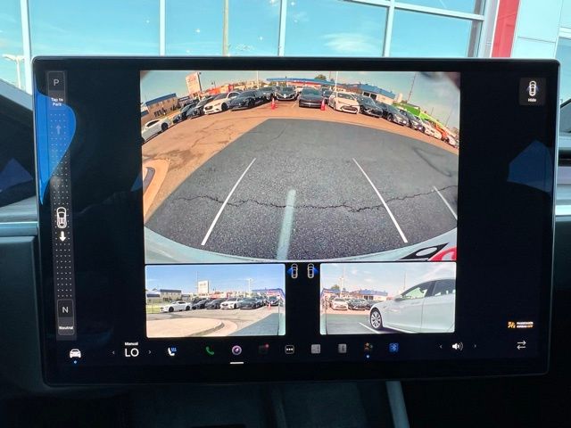 Vehicle image 19 of 31