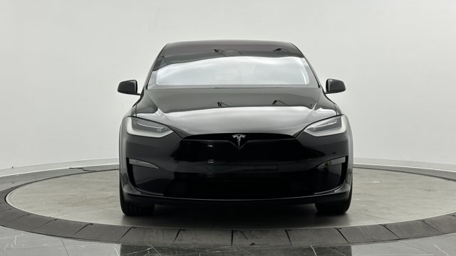 2023 Tesla Model X Standard Range Image 2 of 45