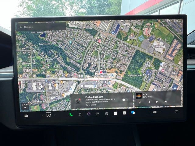 Vehicle image 19 of 31
