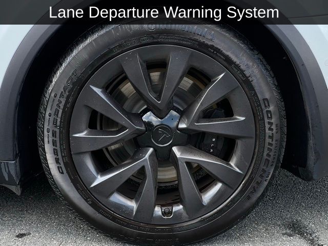 Vehicle image 8 of 31