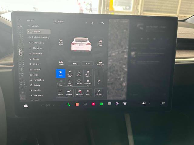 Vehicle image 11 of 38