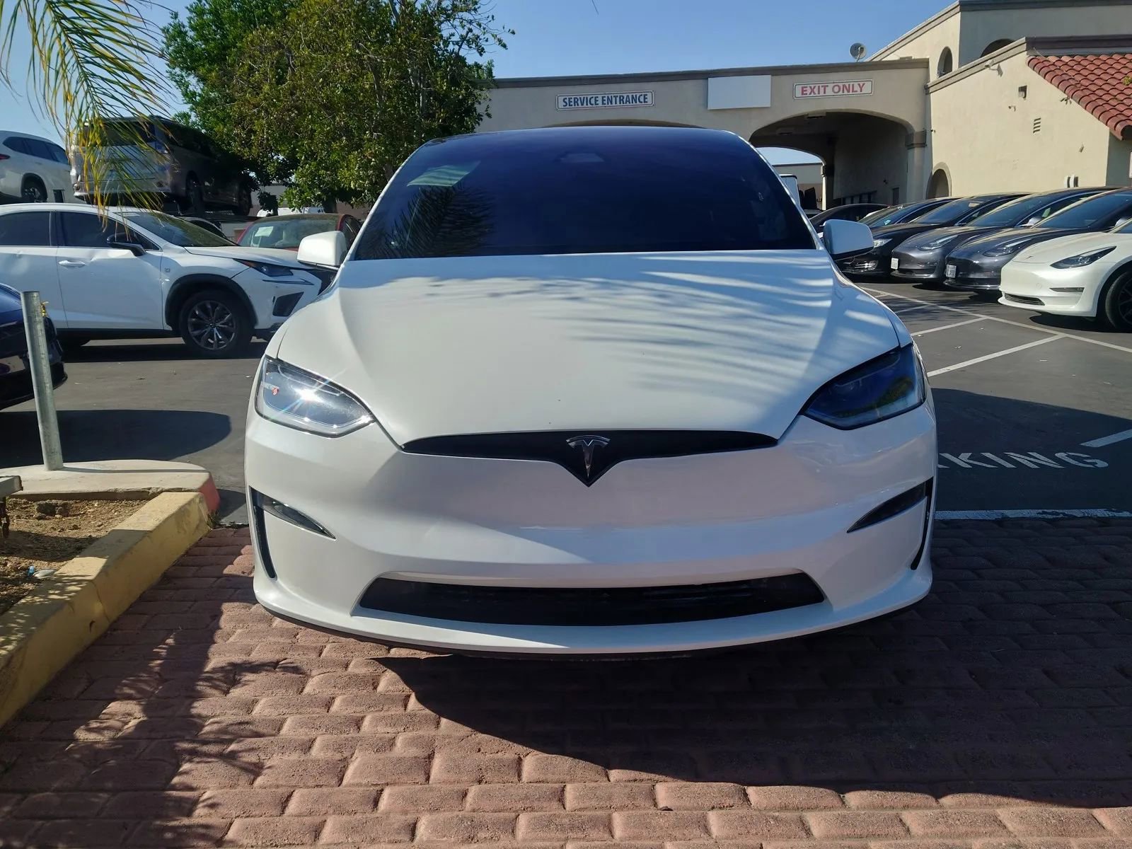 Vehicle image 6 of 25