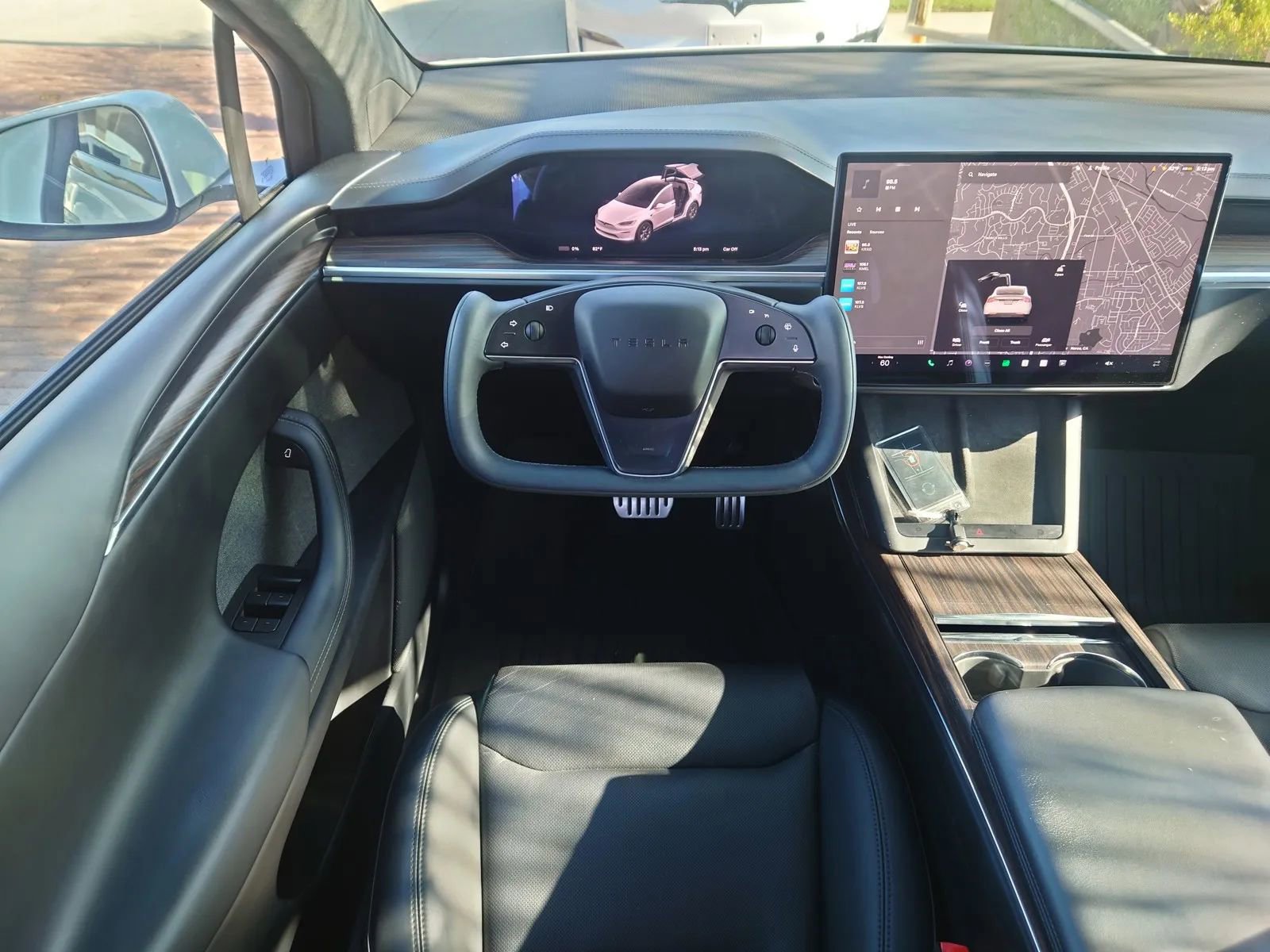 Vehicle image 15 of 25