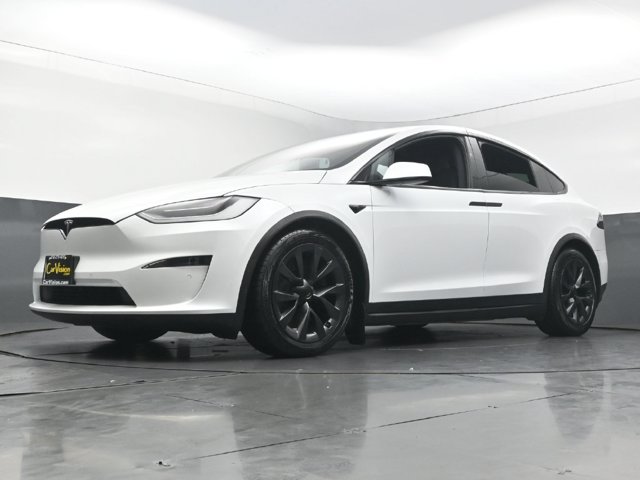 2023 Tesla Model X Standard Range Image 2 of 48