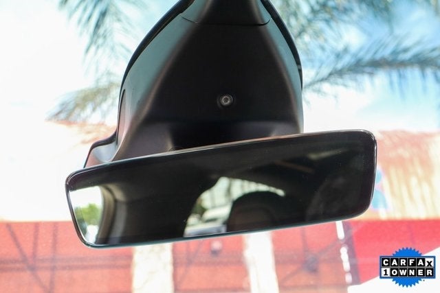 Vehicle image 22 of 47