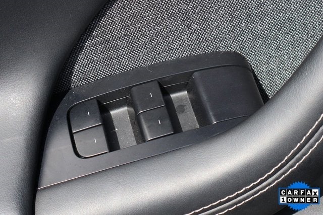 Vehicle image 15 of 47