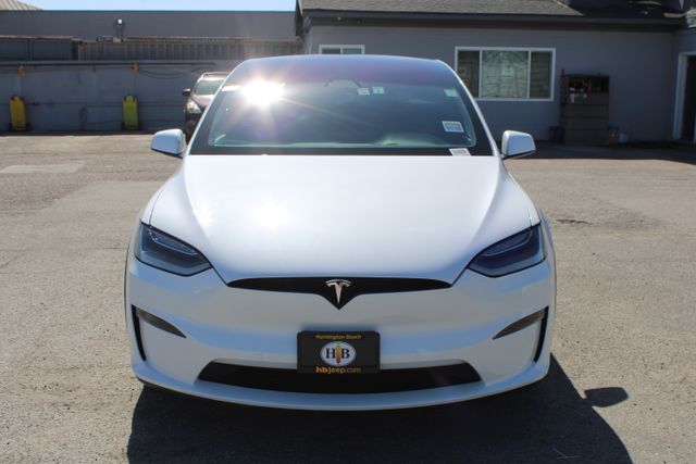 2023 Tesla Model X Standard Range Image 2 of 45