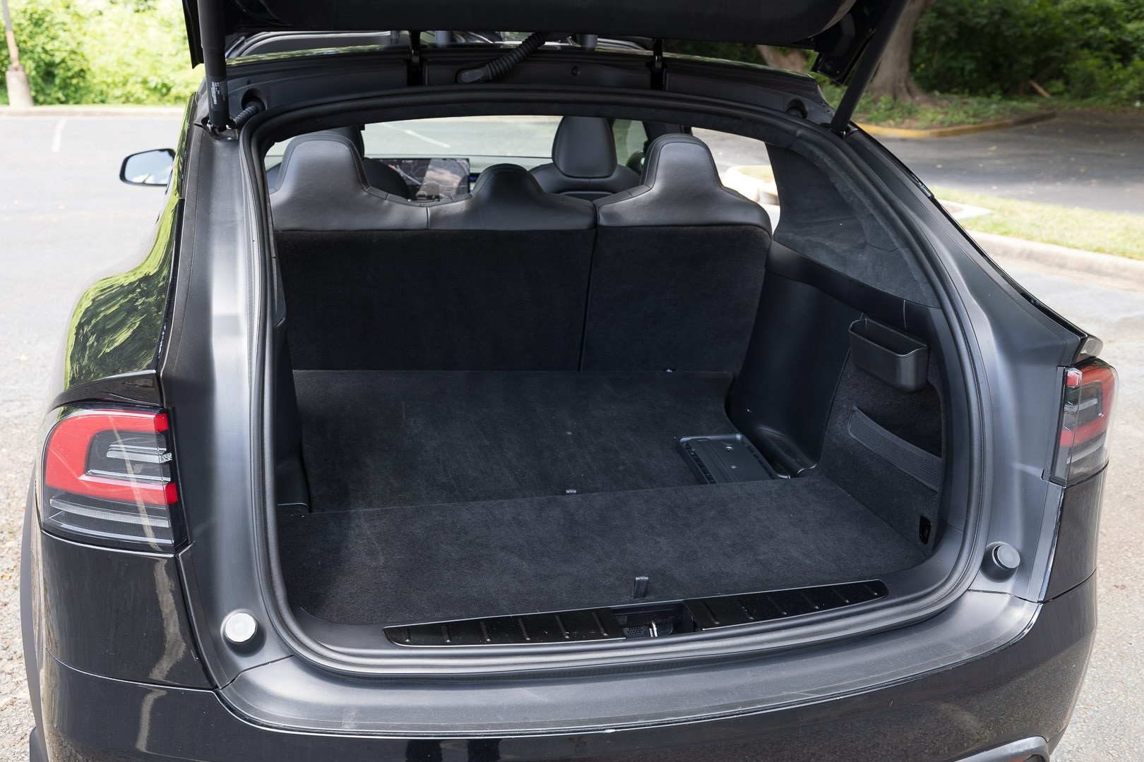 Vehicle image 9 of 27