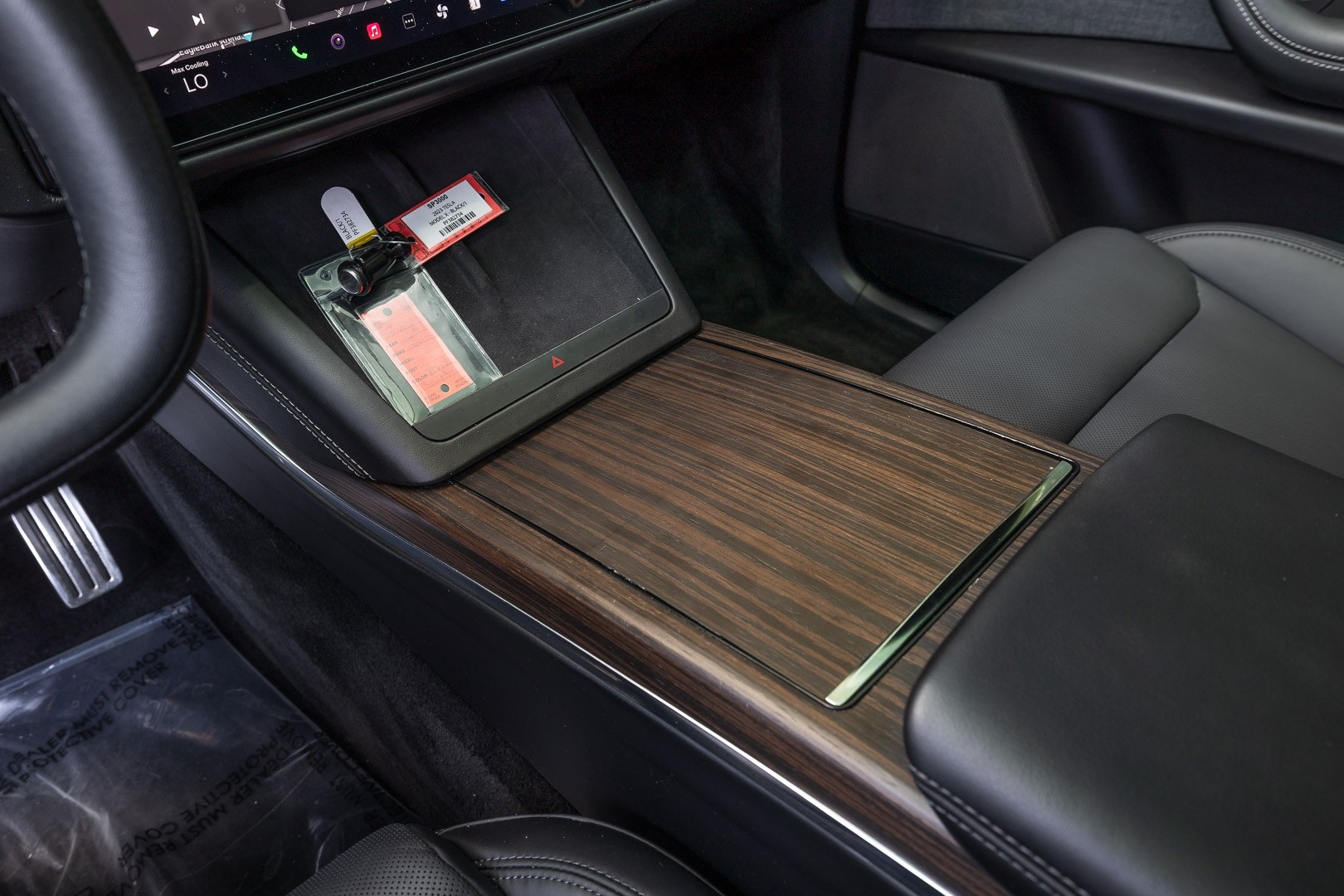 Vehicle image 25 of 27