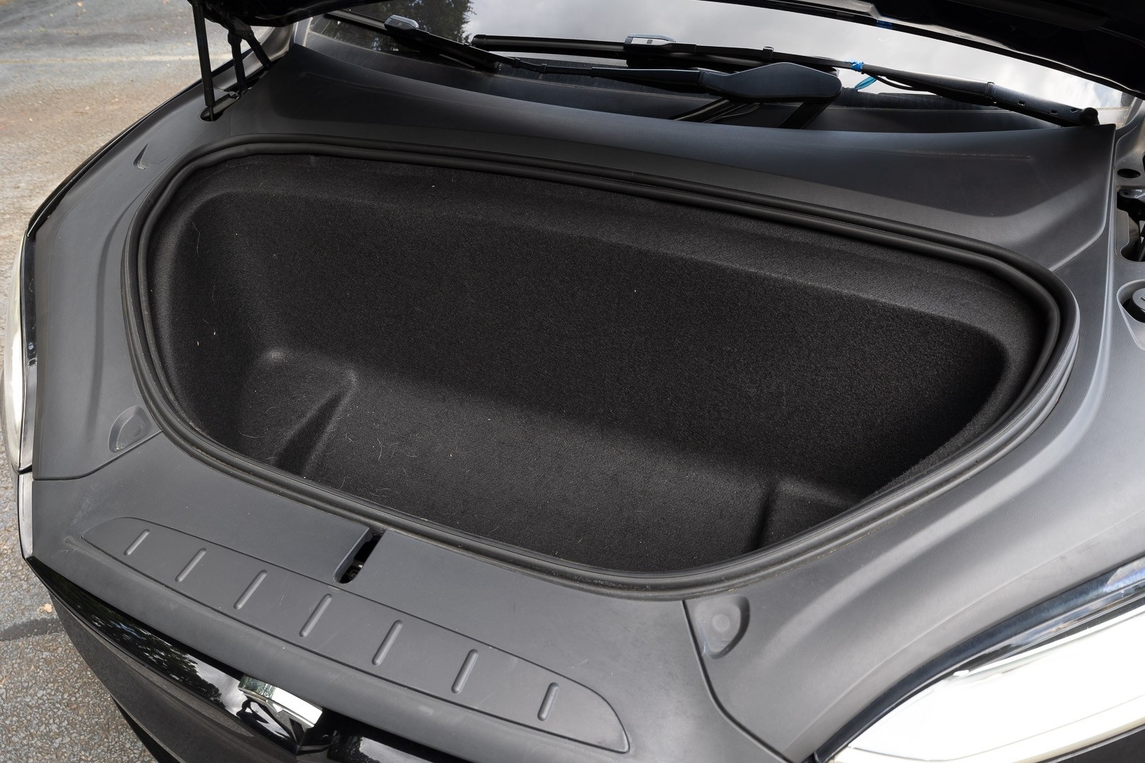 Vehicle image 10 of 27