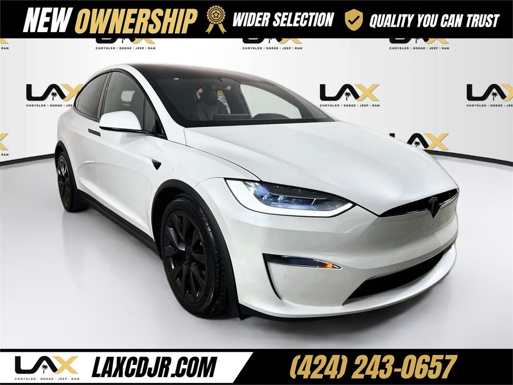 2023 Tesla Model X Standard Range Image 3 of 33