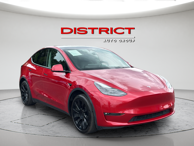 2023 Tesla Model Y Long Range Image 2 of 29