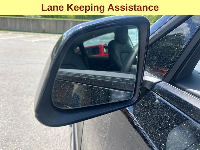 Vehicle image 12 of 25