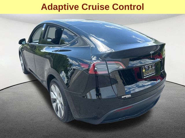 Vehicle image 10 of 25