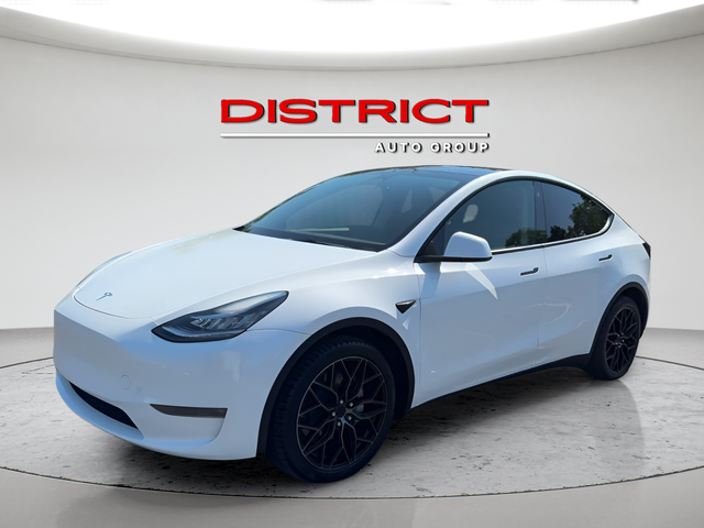 2023 Tesla Model Y Long Range Image 1 of 30