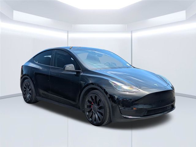 2023 Tesla Model Y Performance Image 3 of 34