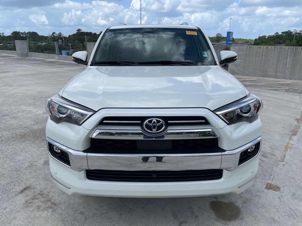 Vehicle image 2 of 33