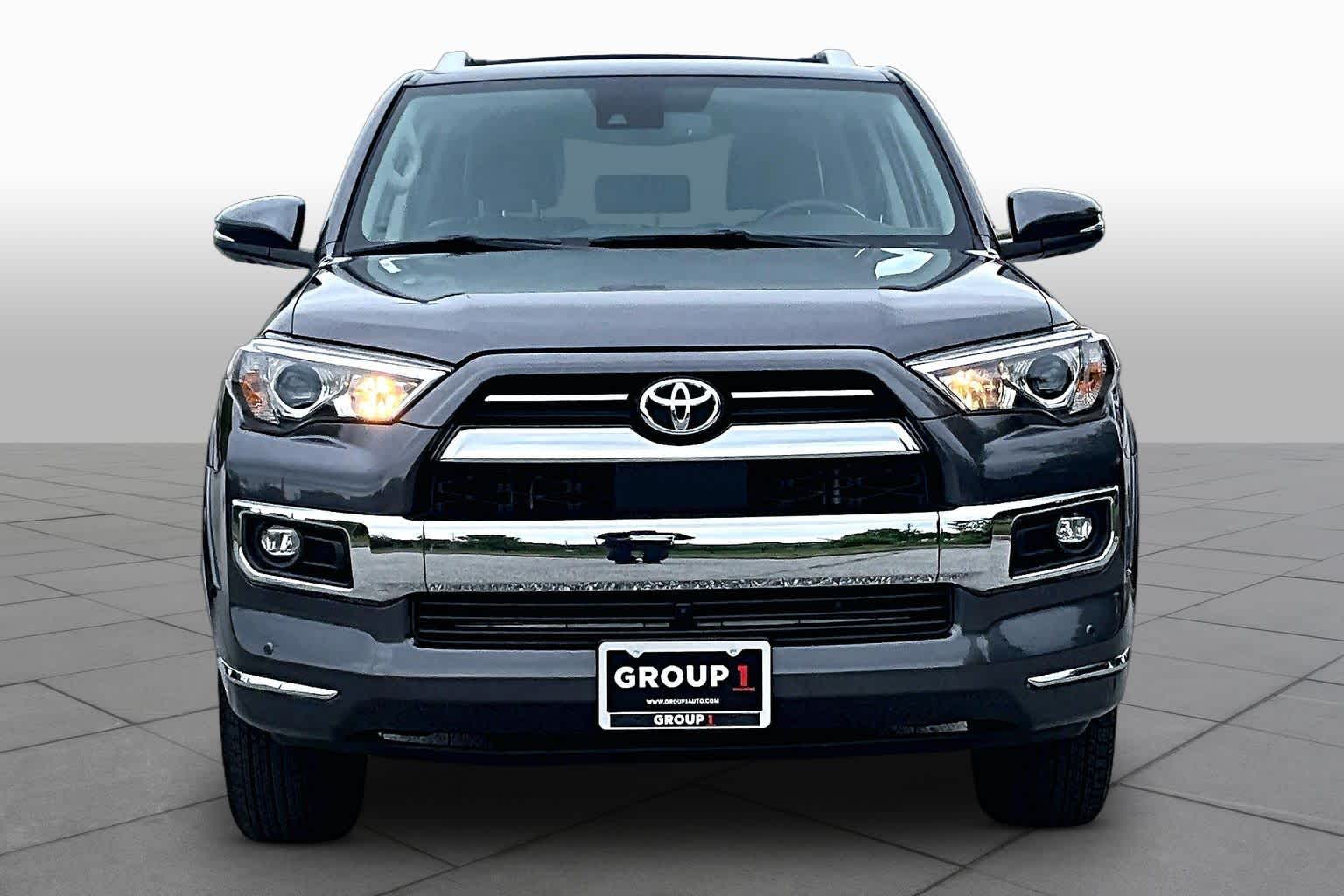2023 Toyota 4Runner Limited Image 2 of 37