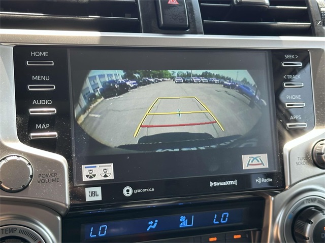 Vehicle image 11 of 34