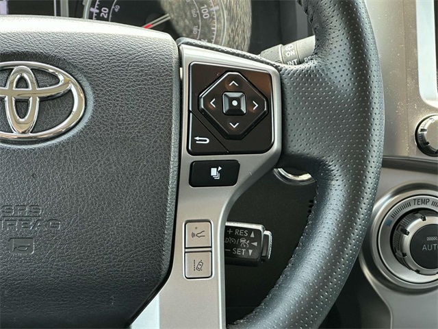 Vehicle image 16 of 34