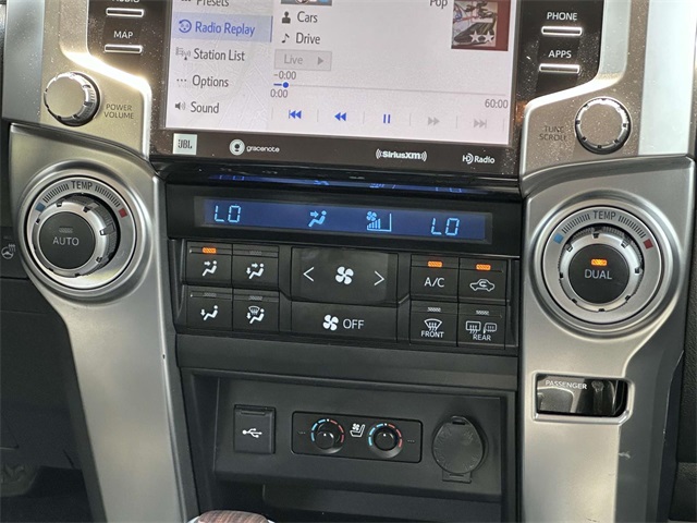 Vehicle image 12 of 34