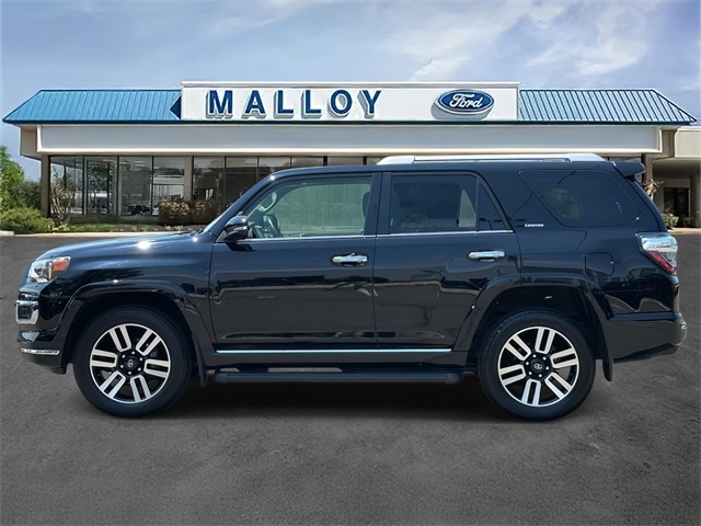 Vehicle image 4 of 34