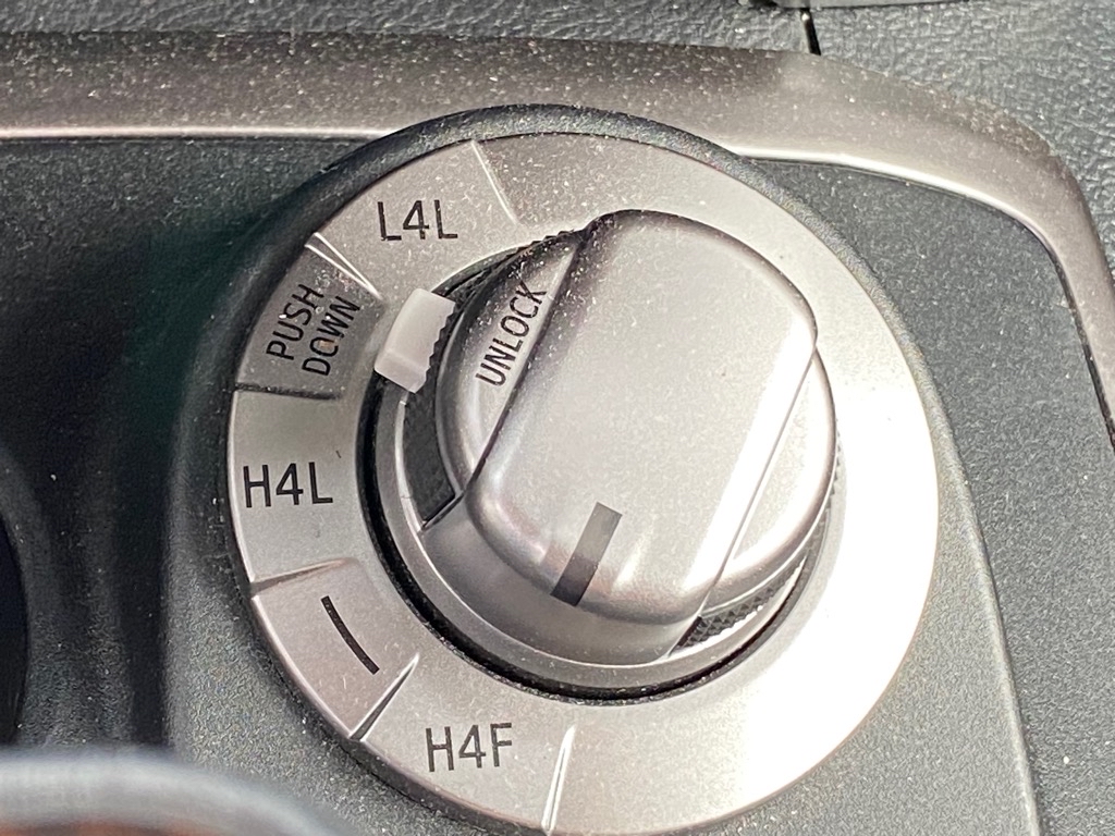 Vehicle image 20 of 27