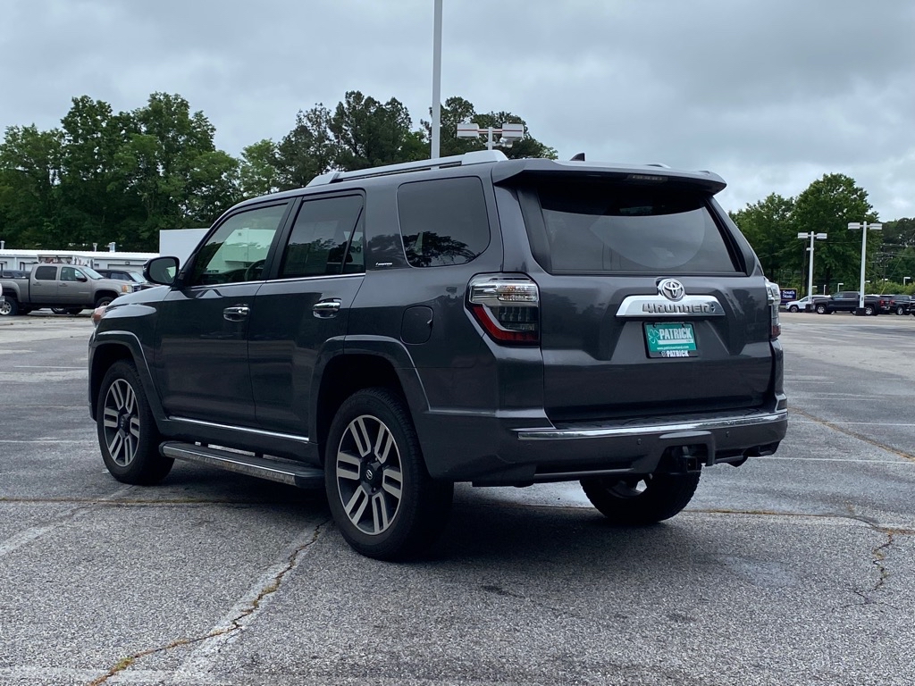 Vehicle image 6 of 27