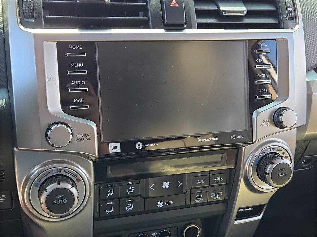 Vehicle image 19 of 41