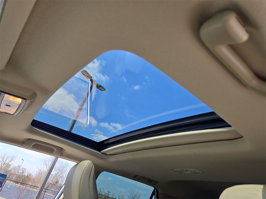 Vehicle image 25 of 41