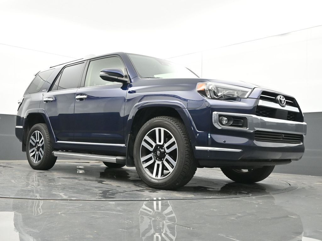 Vehicle image 16 of 76