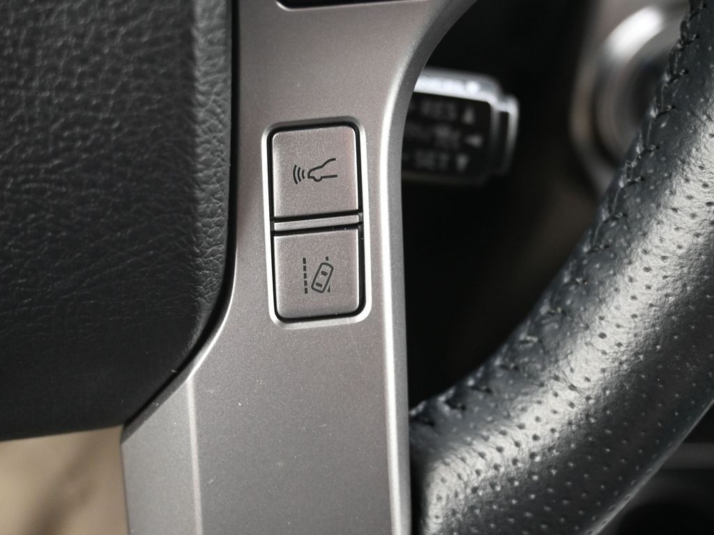 Vehicle image 64 of 76