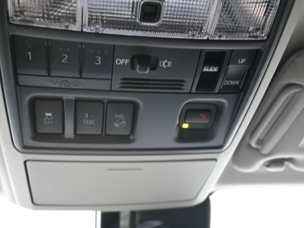 Vehicle image 63 of 76