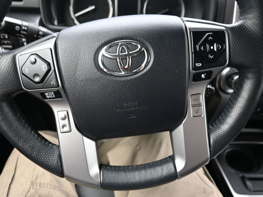 Vehicle image 52 of 76