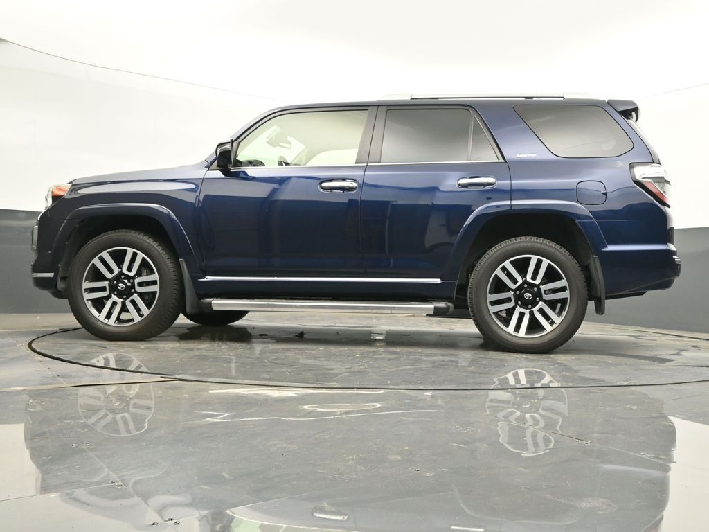 Vehicle image 48 of 76