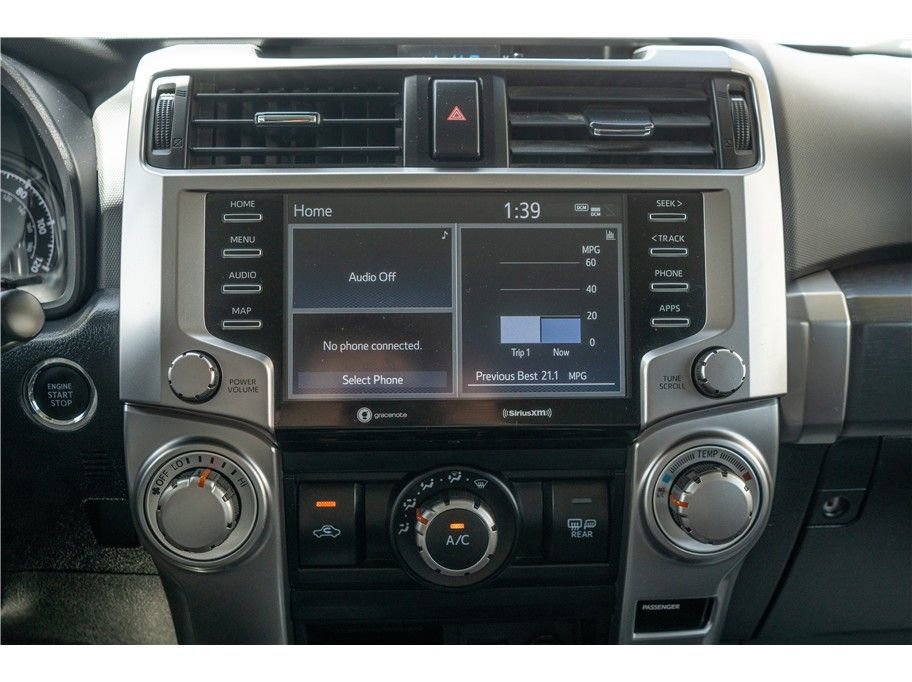 Vehicle image 13 of 38