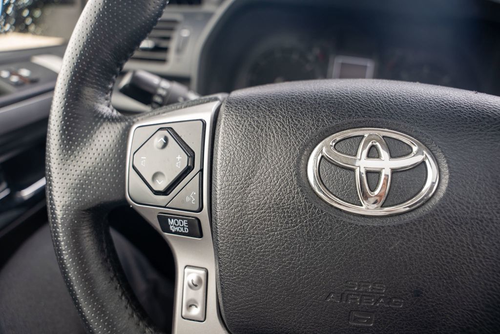 Vehicle image 23 of 36