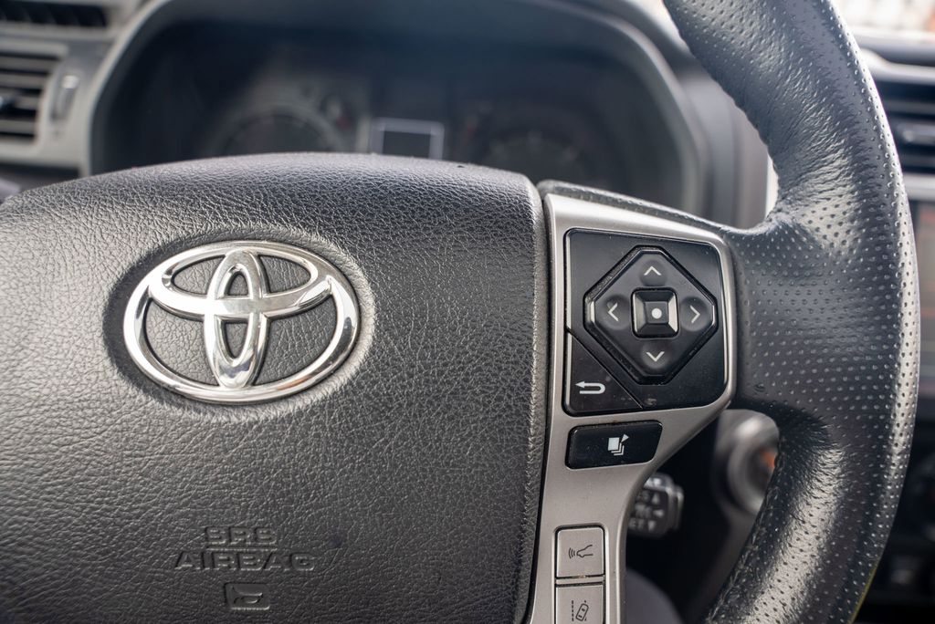 Vehicle image 24 of 36
