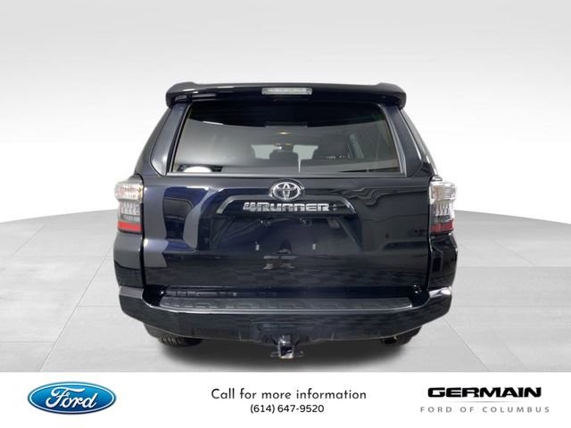 Vehicle image 8 of 40