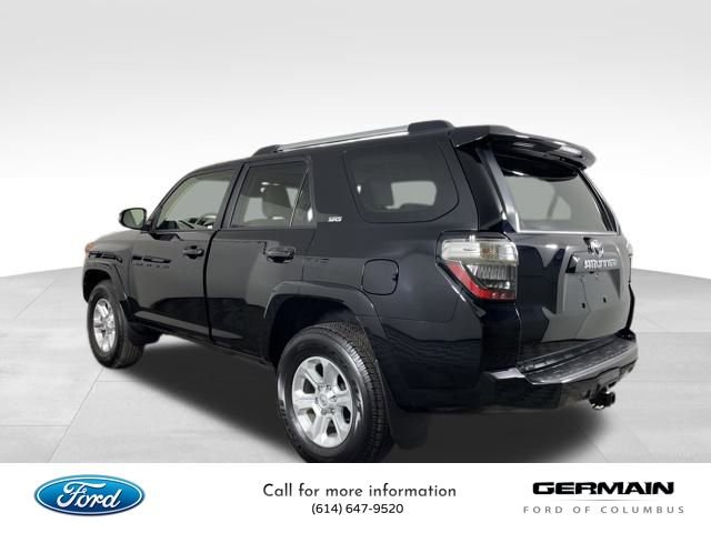 Vehicle image 10 of 40