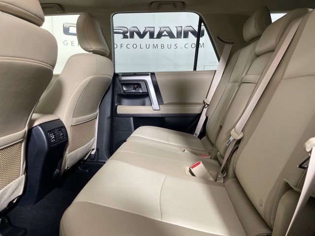 Vehicle image 15 of 40