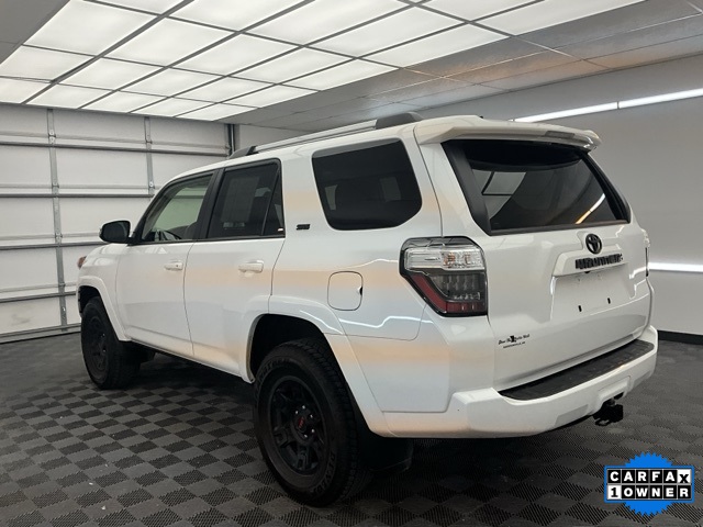 Vehicle image 6 of 32