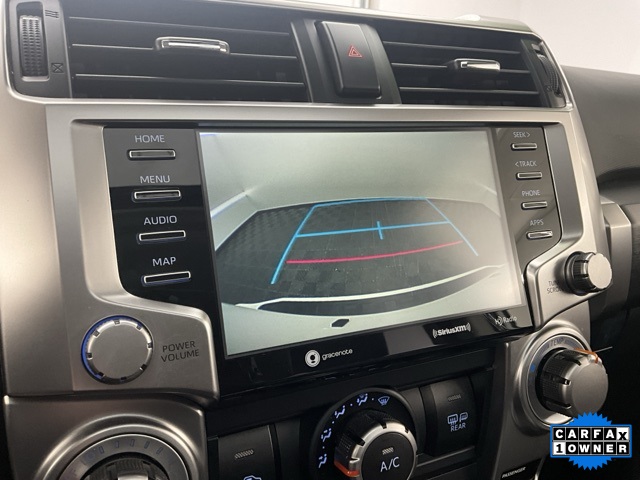 Vehicle image 8 of 32