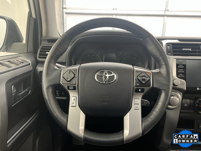 Vehicle image 12 of 32