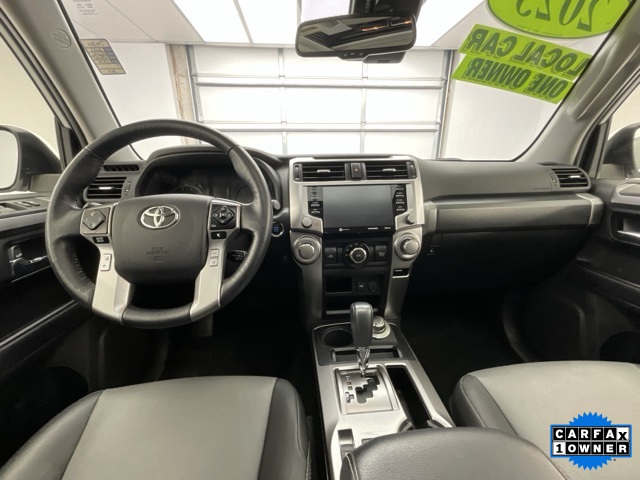 Vehicle image 7 of 32